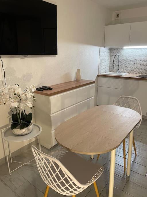 Appart Frontignan Sur La Plage, Piscine, Wifi, Tv, Netflix Extérieur photo